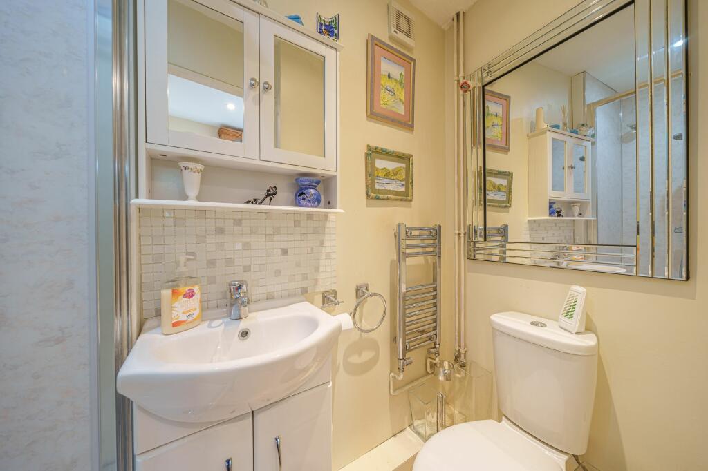Shower Room (1)