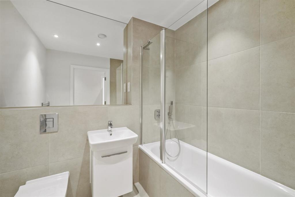 Flat 7, 1 Bridgehill Close - weBpSLG6o9JukMeVm4r1.