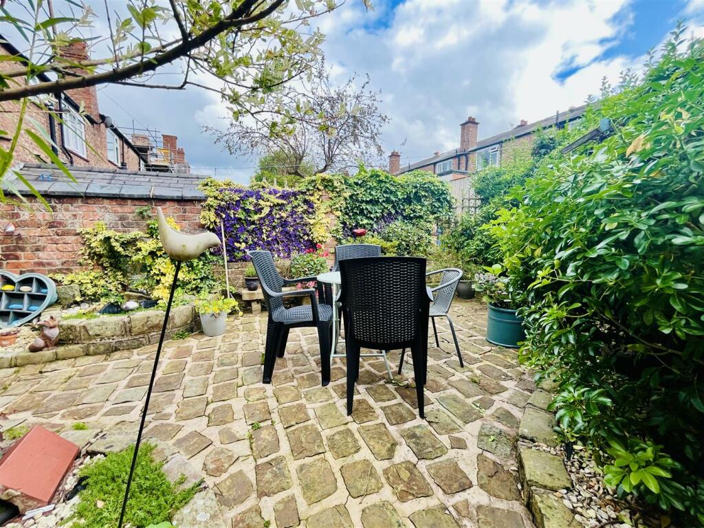 Courtyard Garden