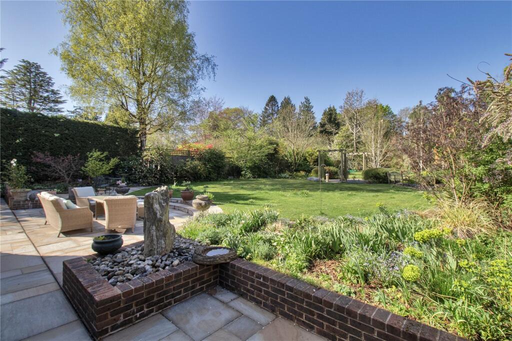 Terrace &amp; Garden