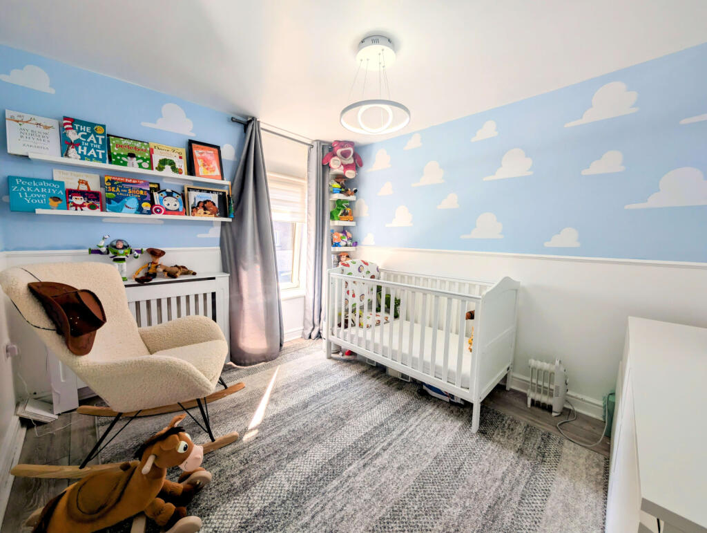 BEDROOM 2