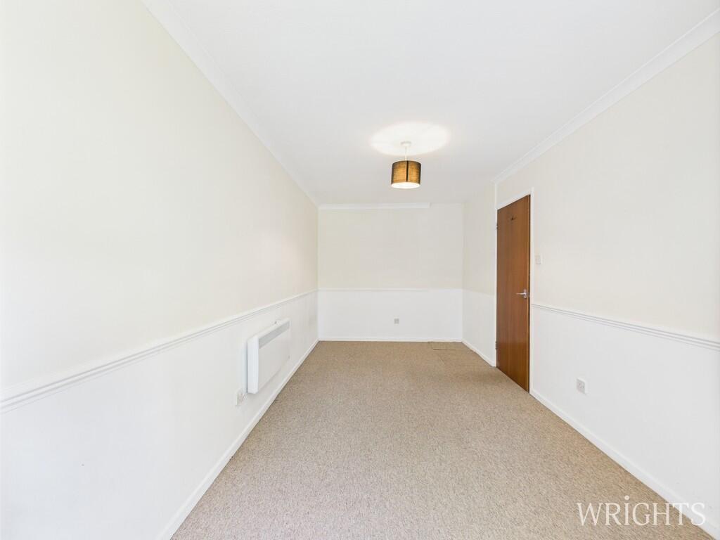 CAM02796G0-PR0469...