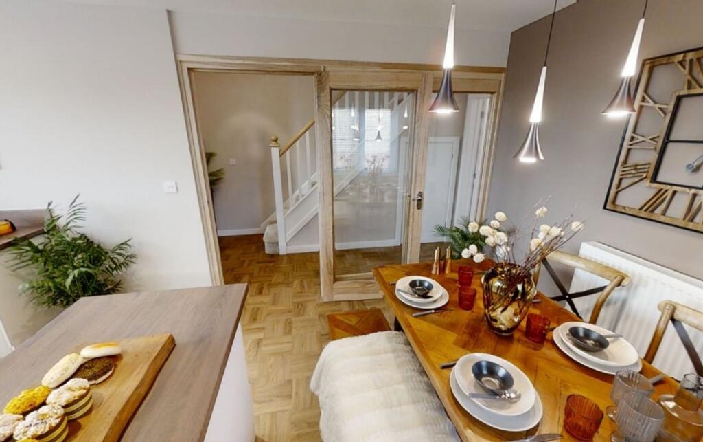 Kitchen/Dining Room