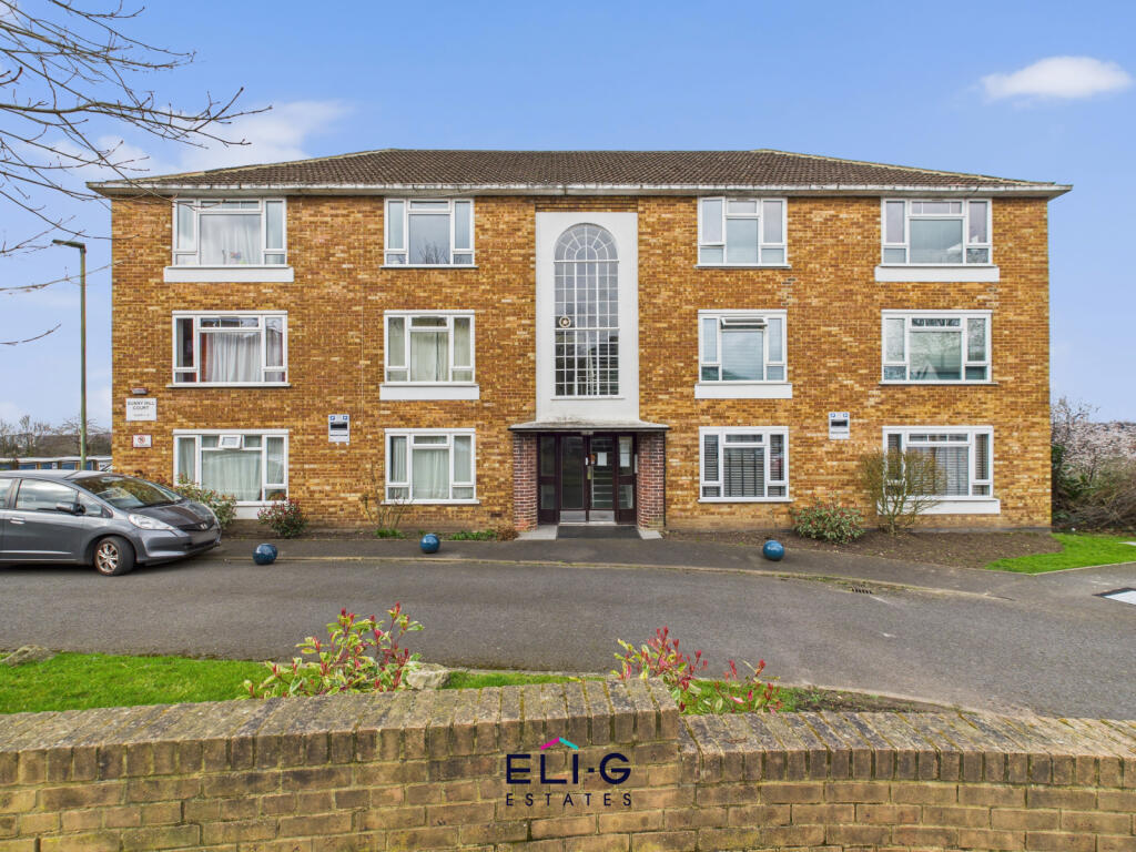 A move in ready two bedroom chain free apartment