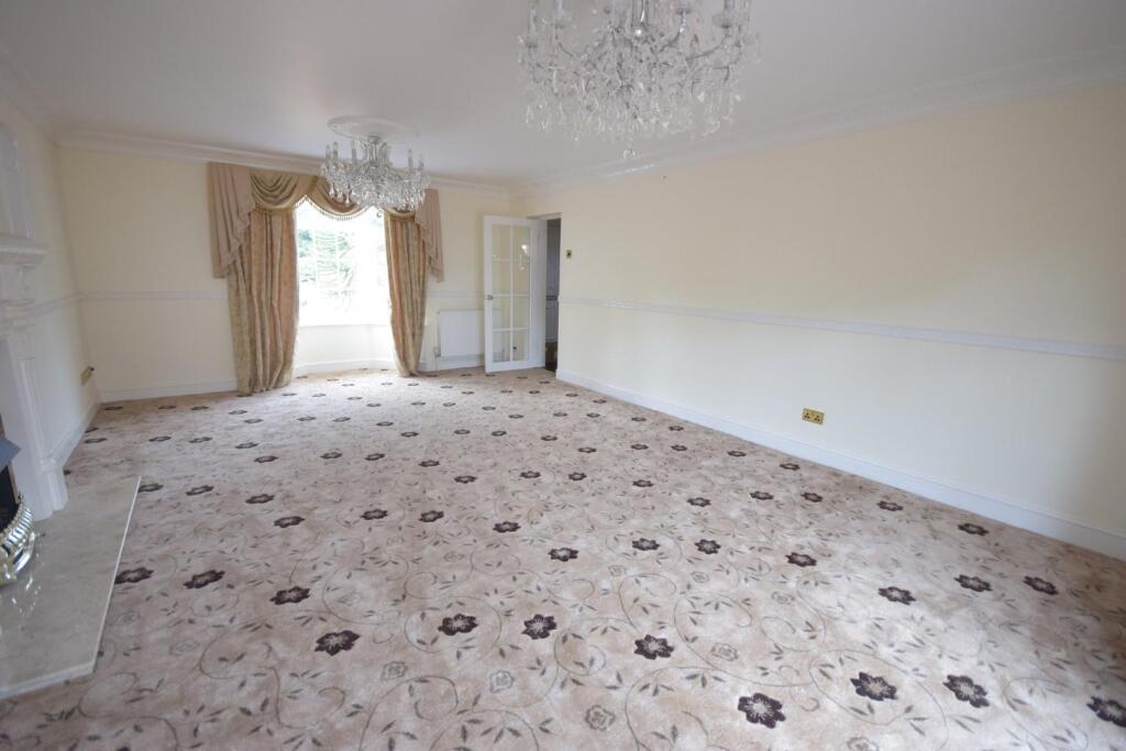 Lounge/sitting room