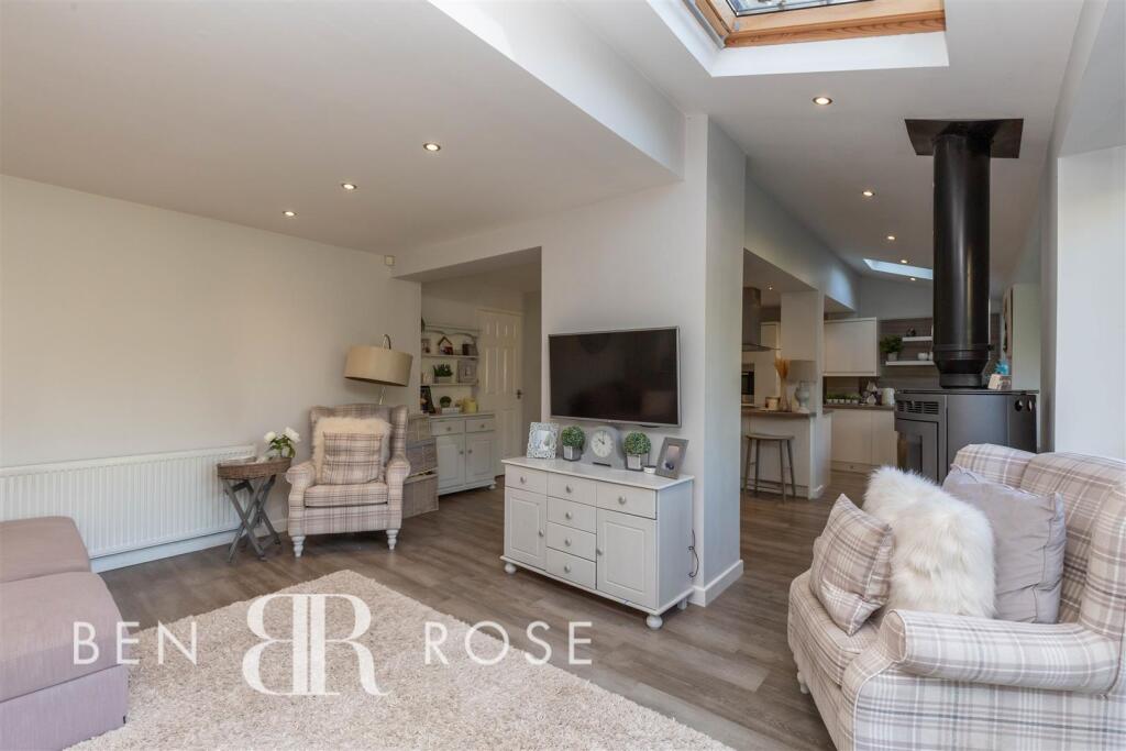 Kitchen/Diner/Family Room