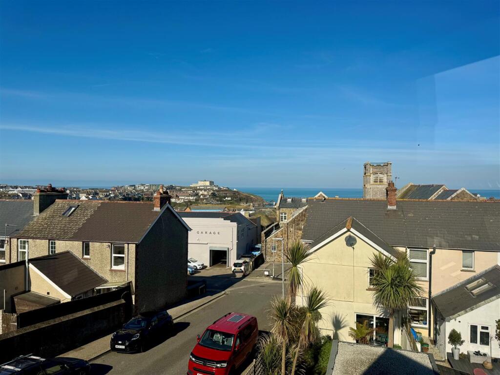 8 Jenkins Court View