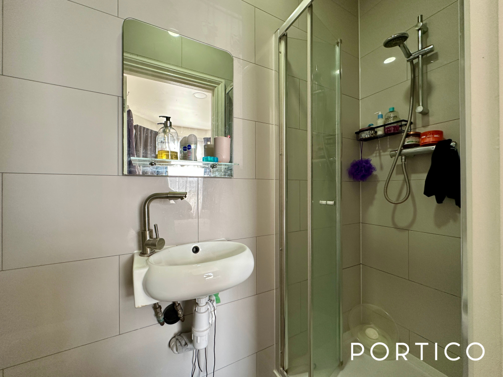 En-Suite (1)