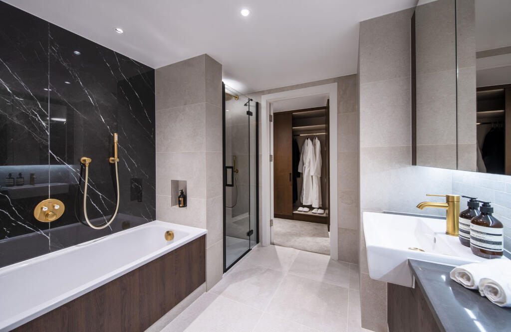 Show Home ¿ 65.10_007 - LOW.jpg