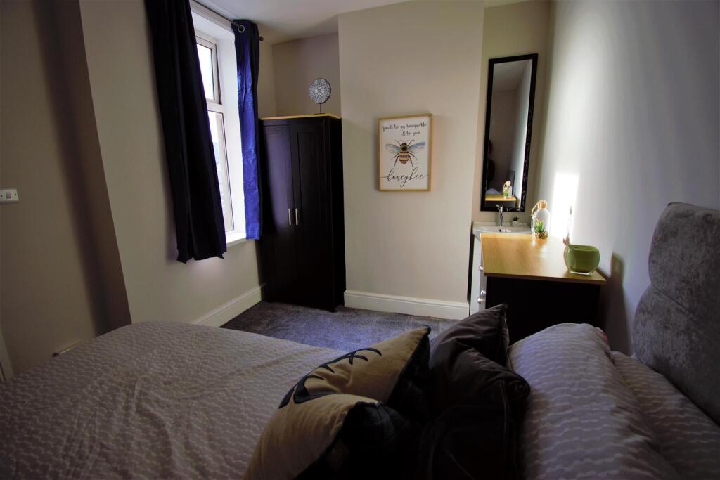 Room 4