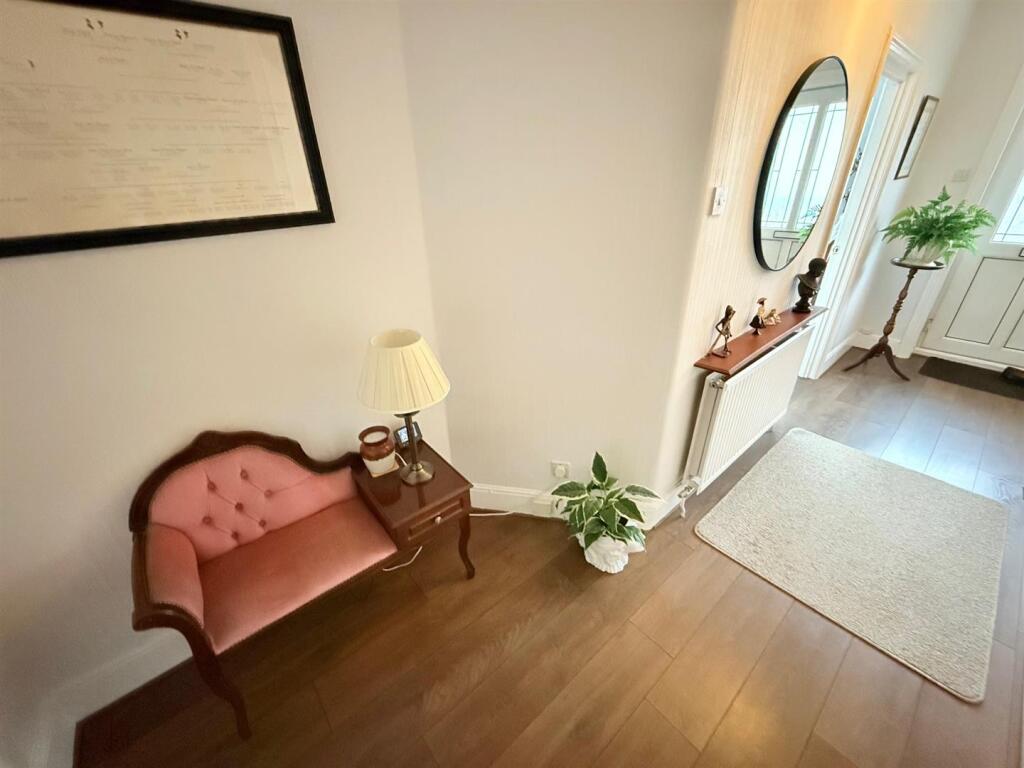 Spacious Entrance Hall