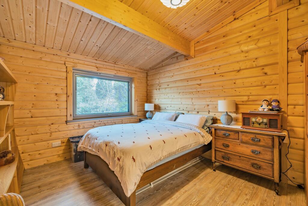 Log Cabin