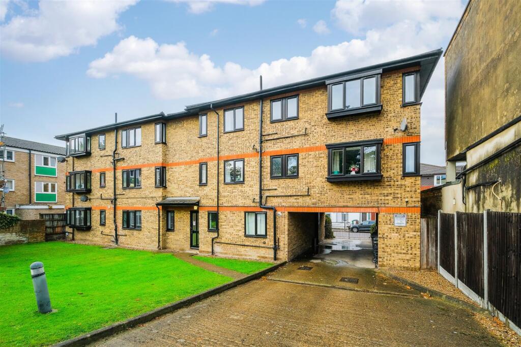 9 Felix court-18.jpg