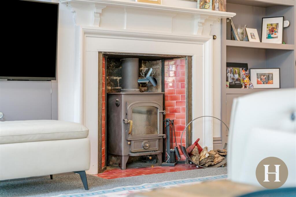 Hadleigh Estate Agents-99.jpg