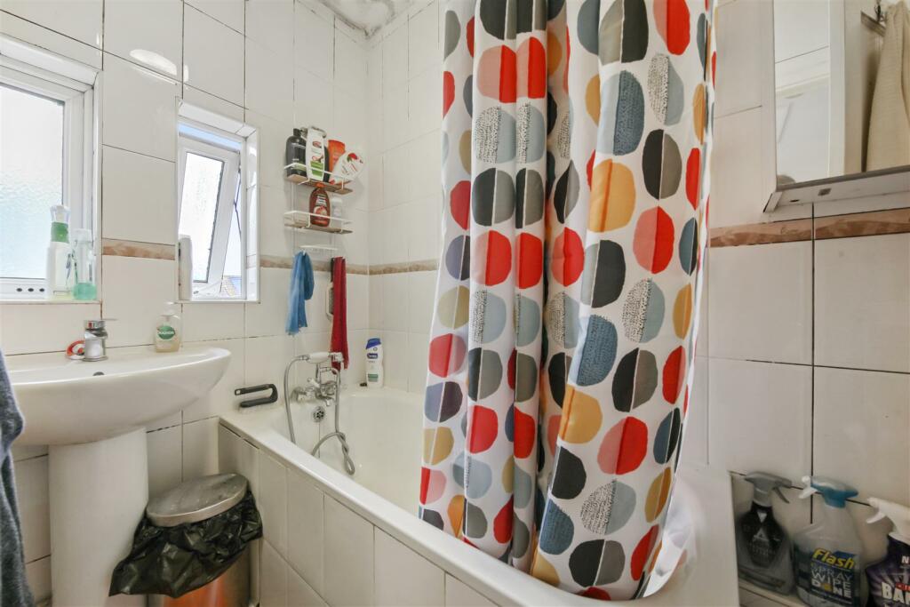 4 North Circular Road - Zv9klZ6iUP8UuMlSqyUB.jpg