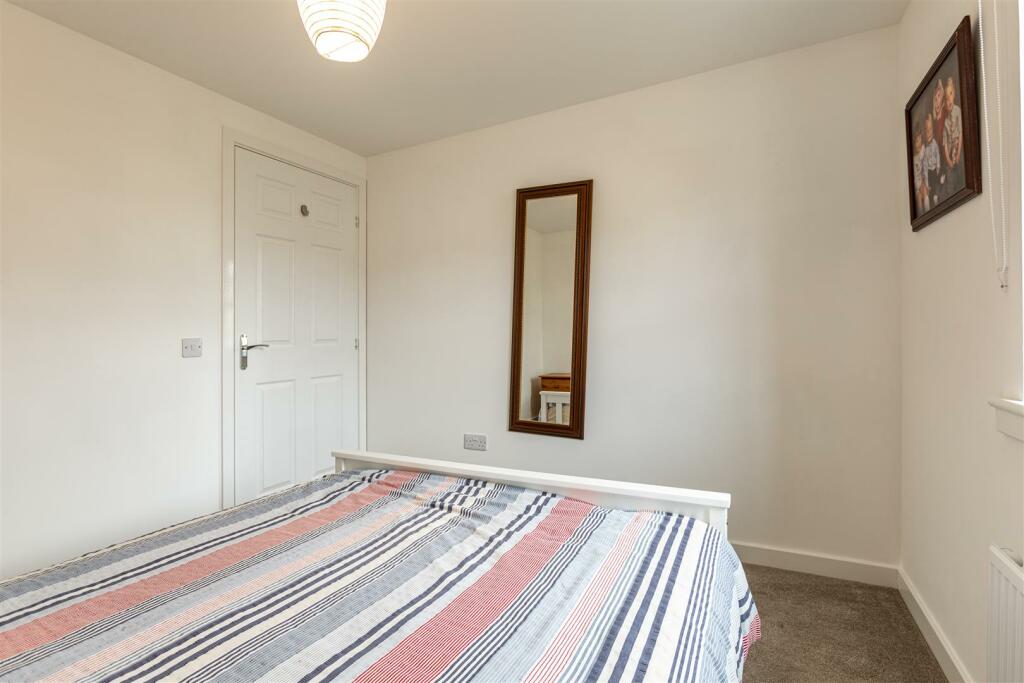 38 Knoll Park Galashiels 43.JPG