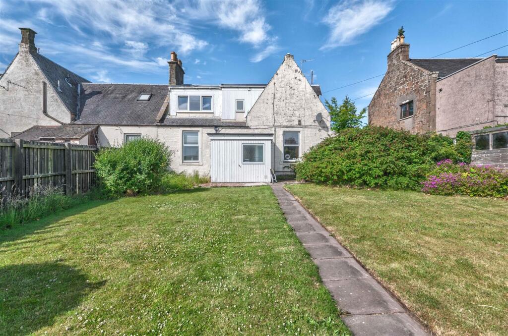 427 Strathmartine Road Dundee-15.JPG