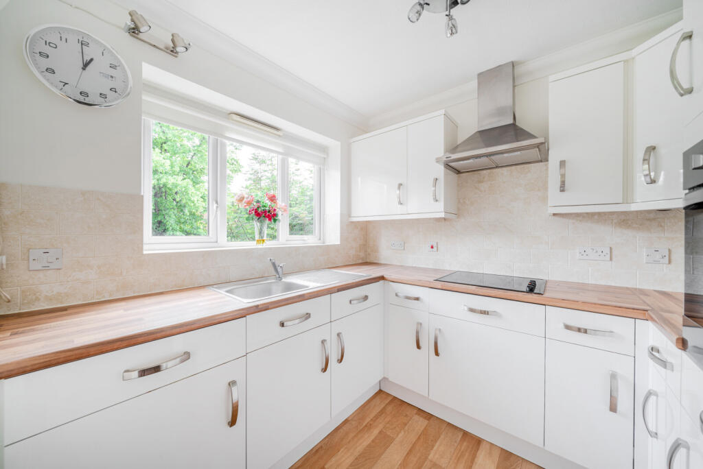 1295768-8-682e07b...