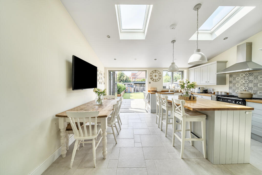 1318765-6-68681eb...