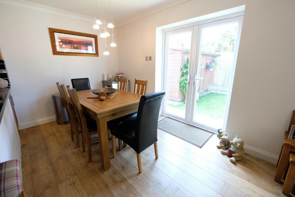 OPEN PLAN ROOM