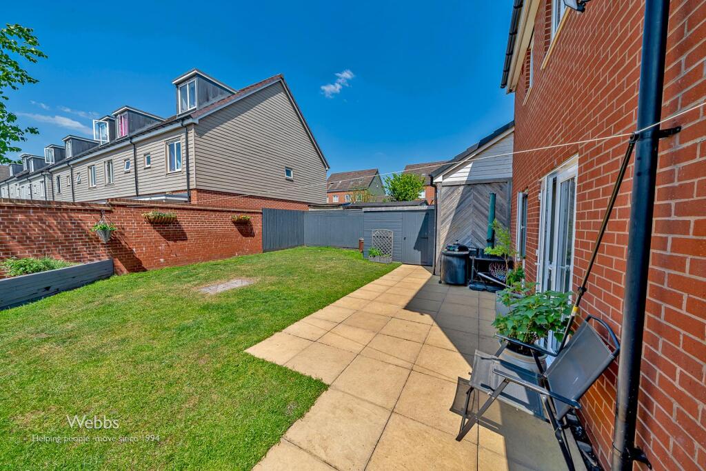 n © Webbs Estate Agents © (116 of 123) copy.jpg 2.