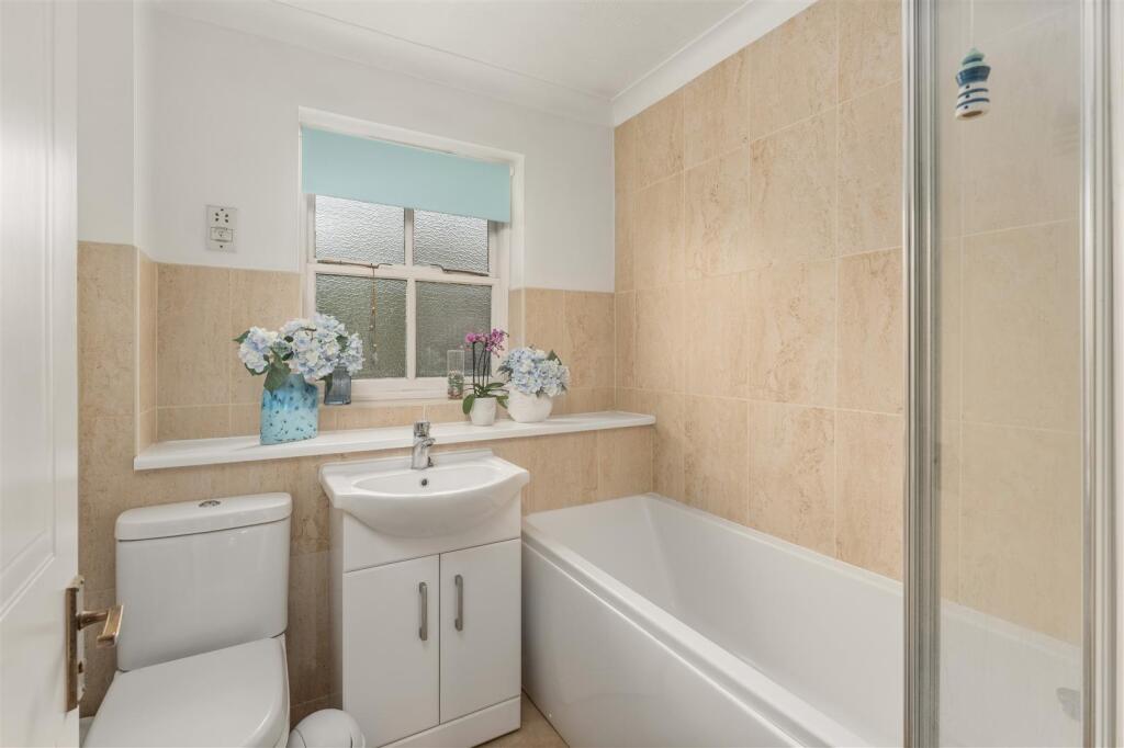 57 Delapre Drive, Banbury-21.jpg