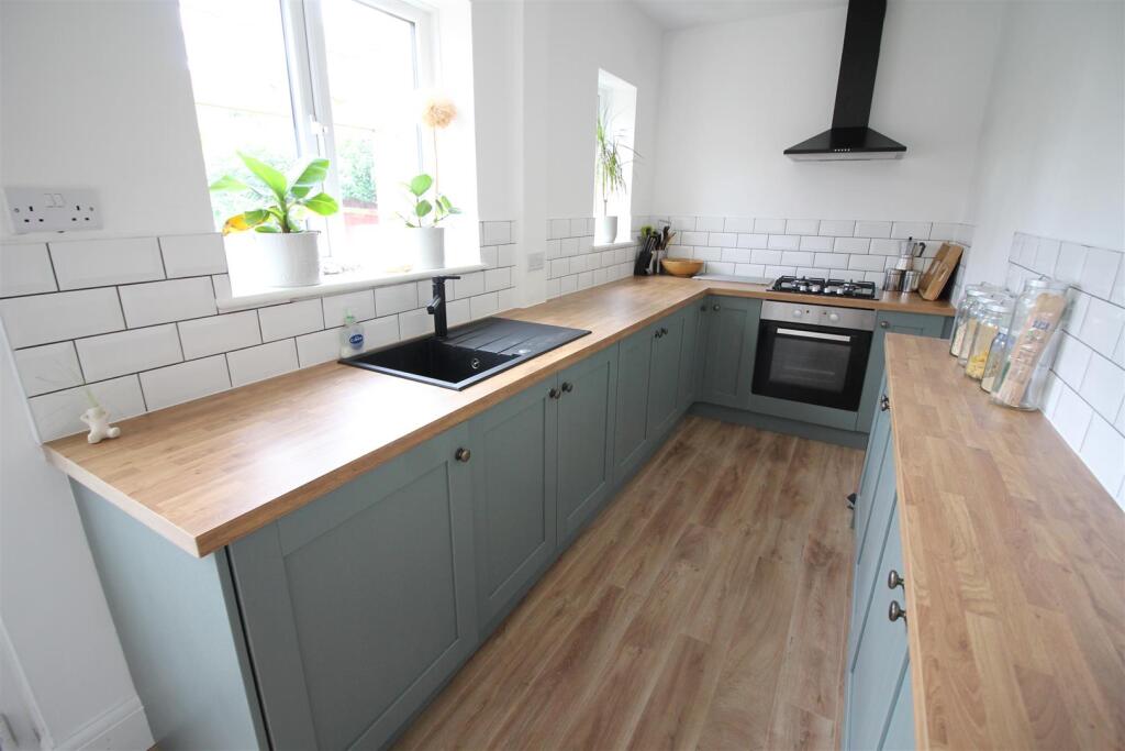 Fitted Kitchen