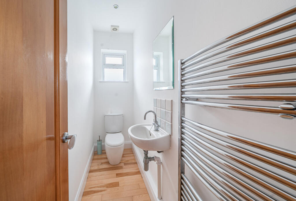 1381642-1-691468d...