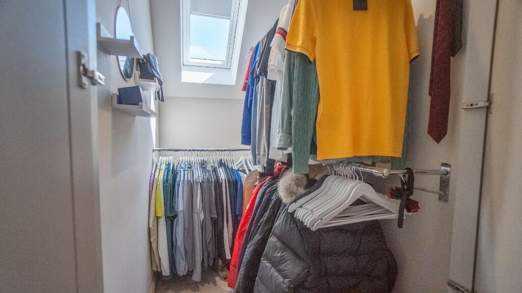 Walk in wardrobe