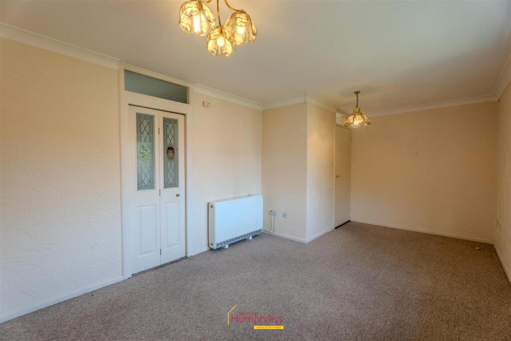 74 Leigh Gardens-10.jpg