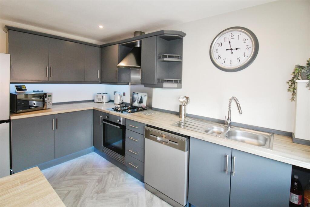Fitted Kitchen