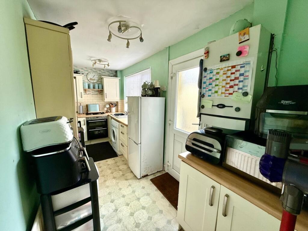 42 topcliffe kitchen 1