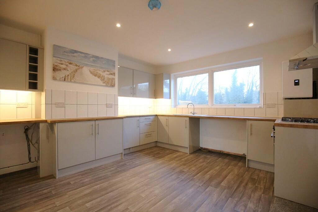 Kitchen/dining