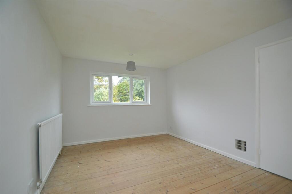 resizedBed1b.jpg