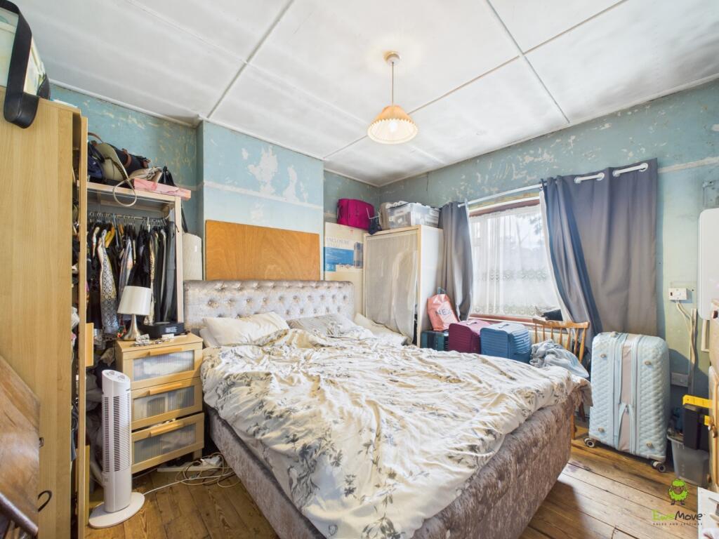 Presented by Kevin at EweMove Bexleyheath and Dart