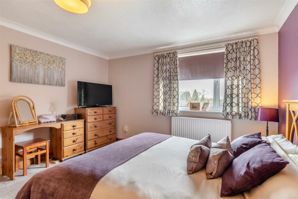 8591661-interior09.jpg
