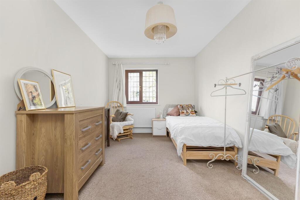 56 Rugby Road, Binley Woods (9).jpg