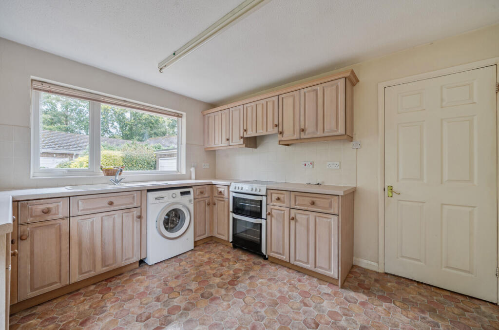 1346355-8-68c1412...