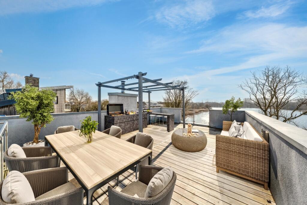 roof-terrace-complete