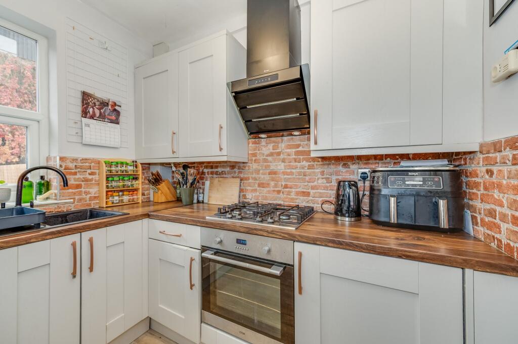 KITCHEN, DINER AND LIVING ROOM