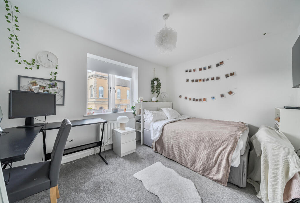 1373855-10-69023b...