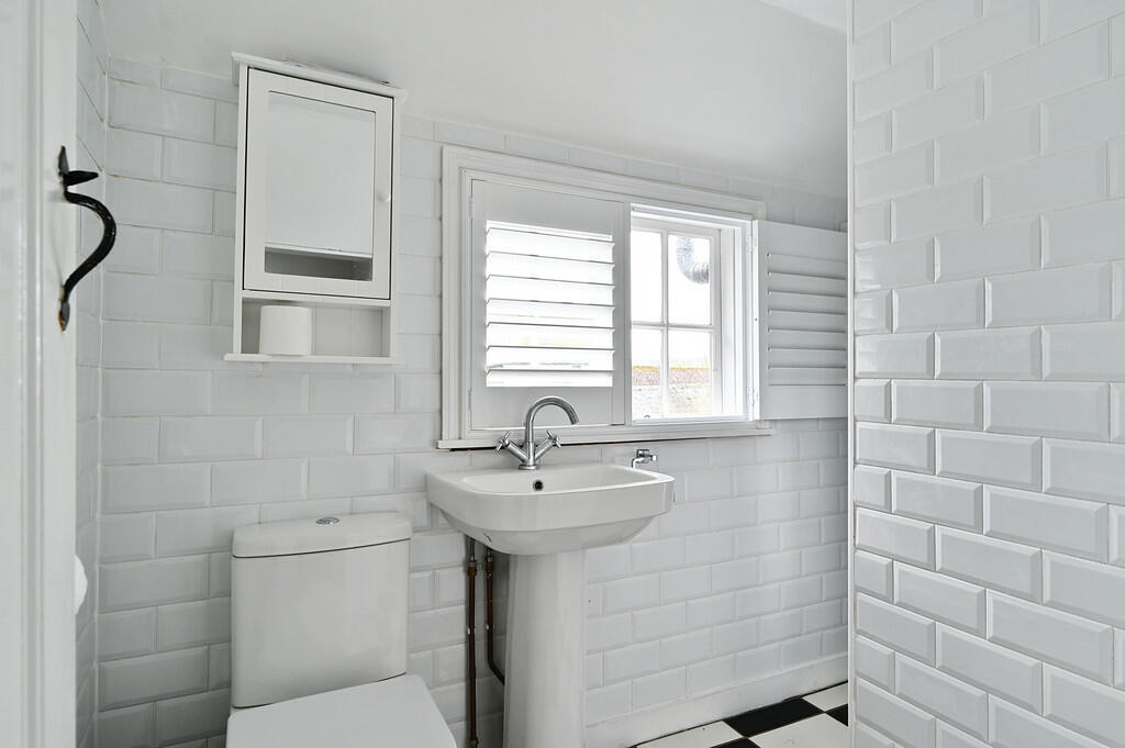 traders-cottage-t...