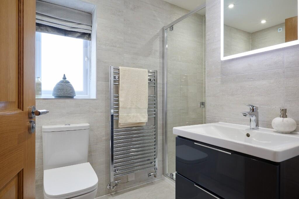 A Hollin En-suite