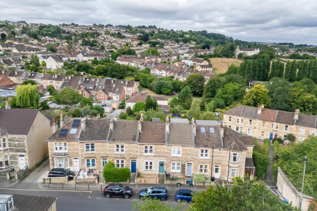 3 Claude Avenue BA2 1AE-28.jpg