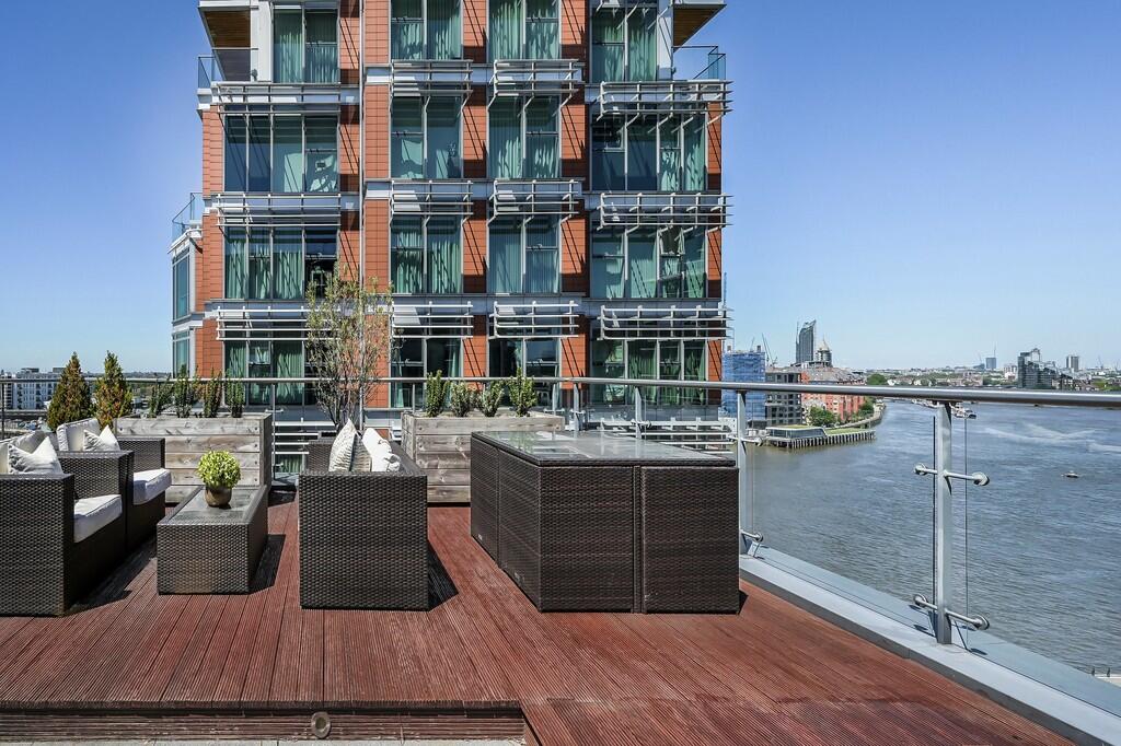 Battersea Reach, ...