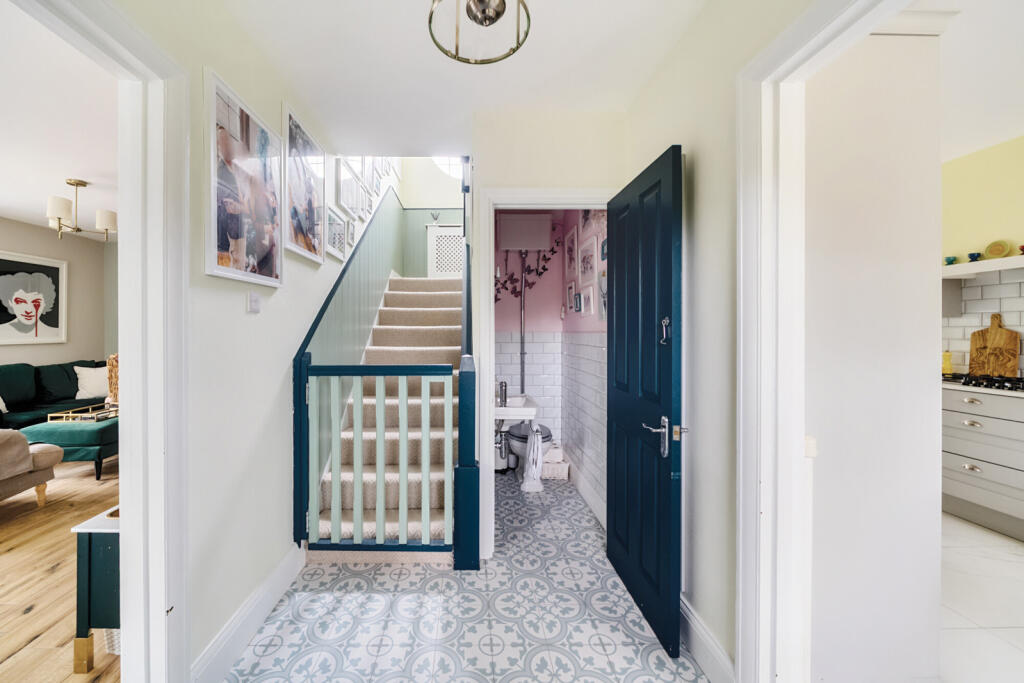 1333335-3-6890c02...