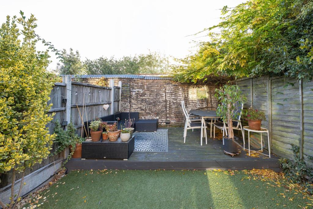 Ramsay Road, E7