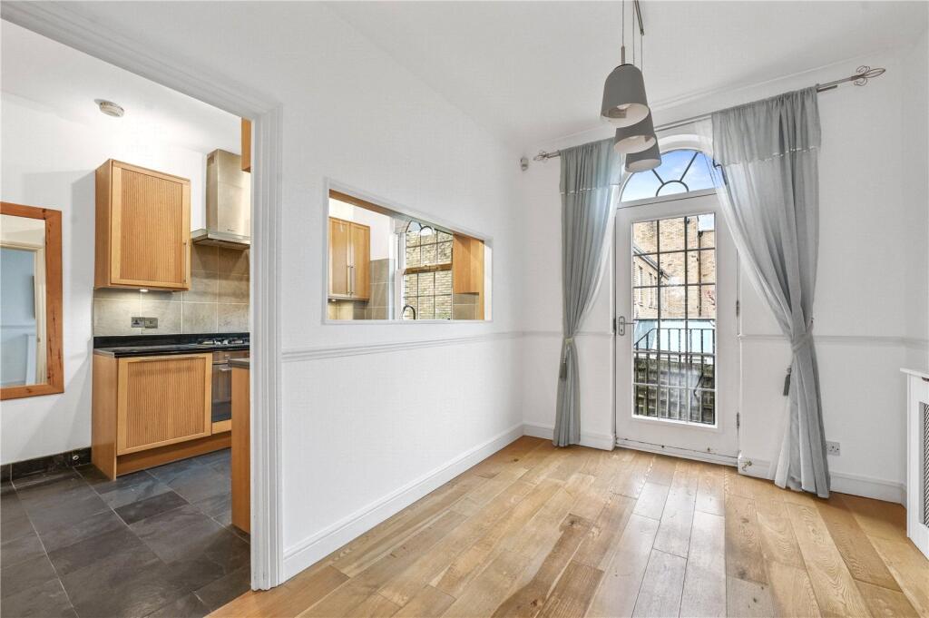 Reception/Kitchen