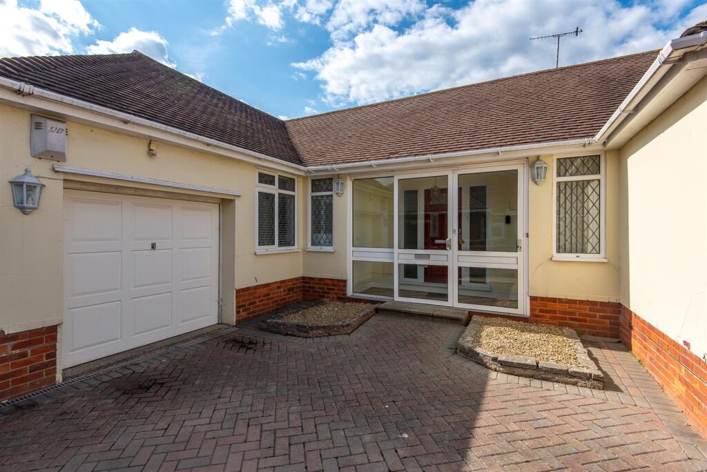 For Sale by Aspire Residential | Exmoor Drive