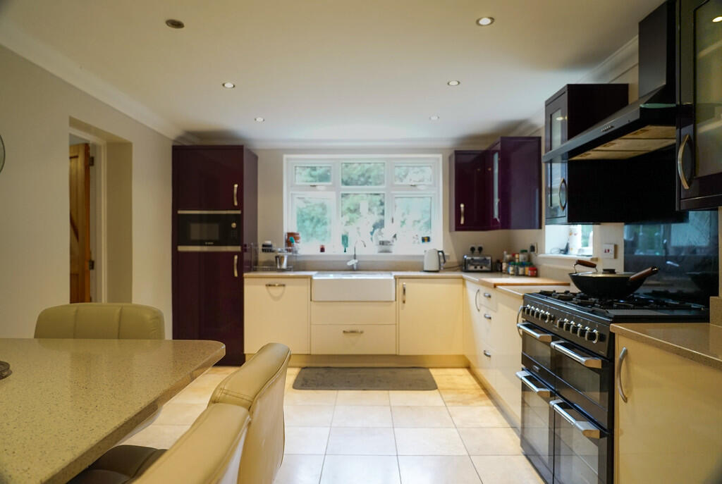 Mulberry Cottage-...